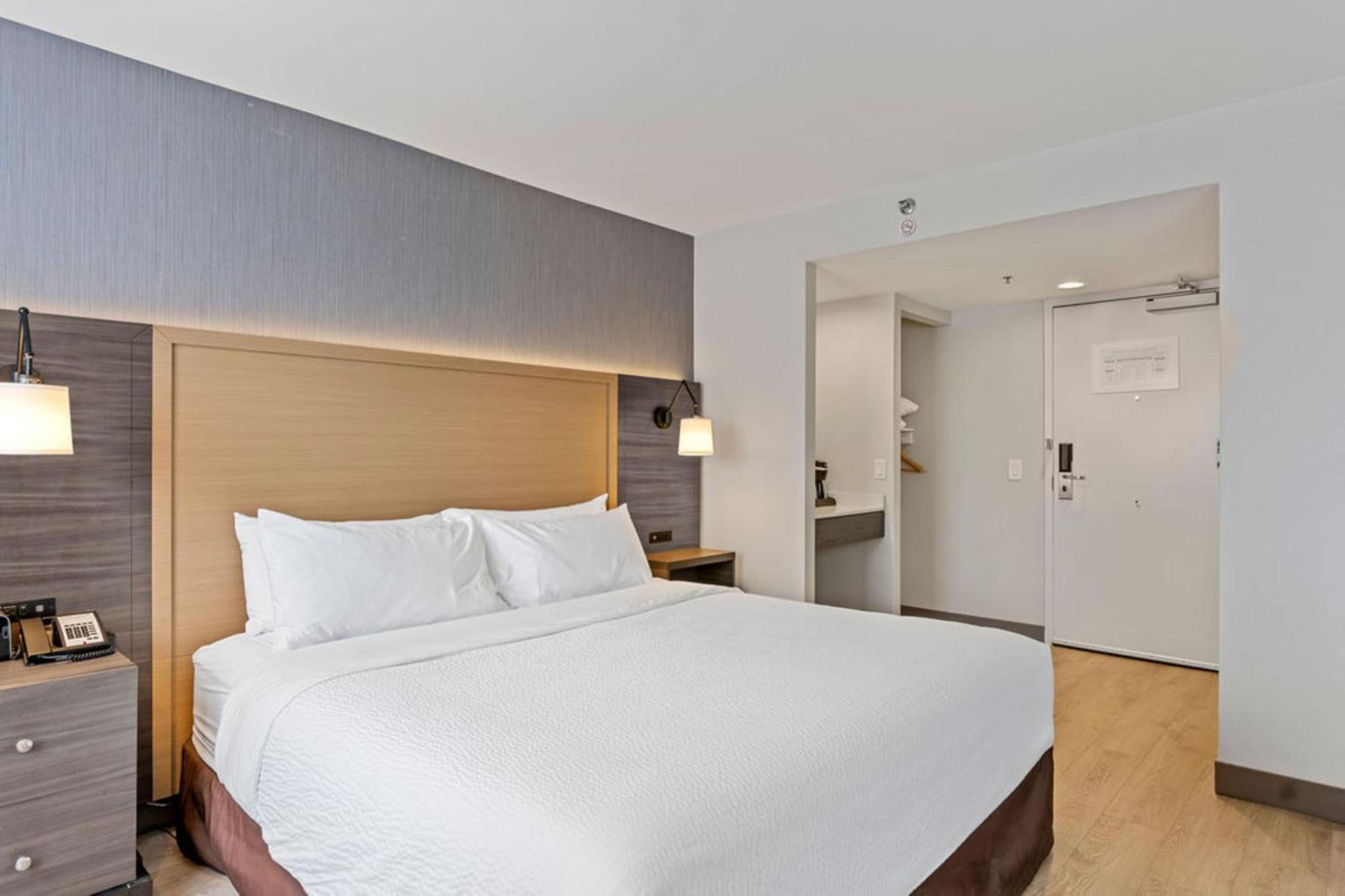 Holiday Inn & Suites Ottawa Kanata By Ihg Exteriér fotografie